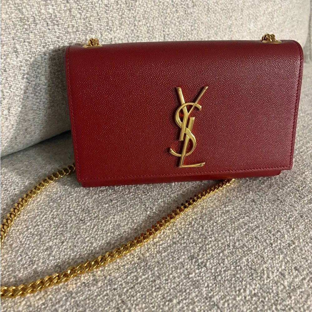 Yves Saint Laurent Burgundy Crossbody with Gold Chain - Picture 3 of 6